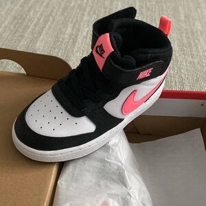 Nike Kids Court Borough Mid 2 Hightops
